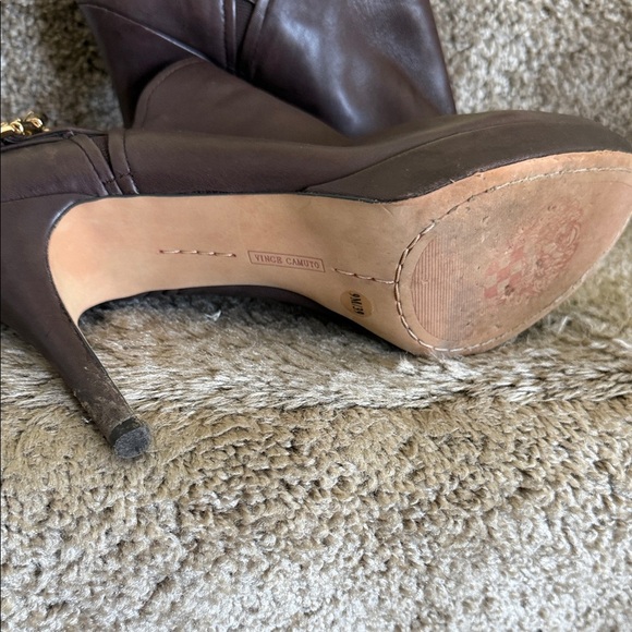 Vince Camuto Brown Leather Ankle Booties - Picture 6 of 7